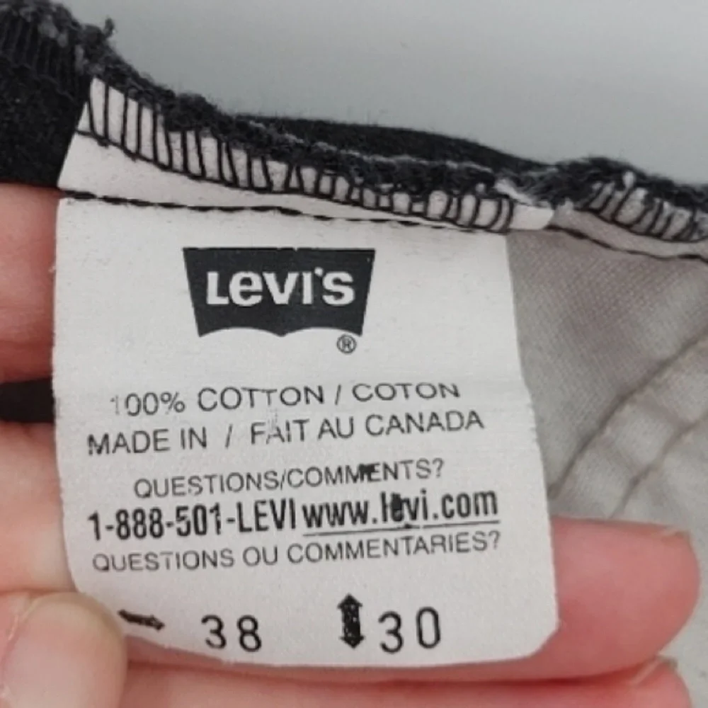 Vintage Black Levi’s Jeans with Orange Tab - Picture 3 of 4